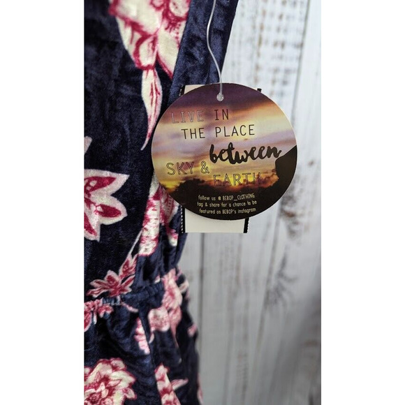 Be Bop Velvet Floral Print Romper Navy Women's Size XL Pink Flowers - Picture 4 of 4